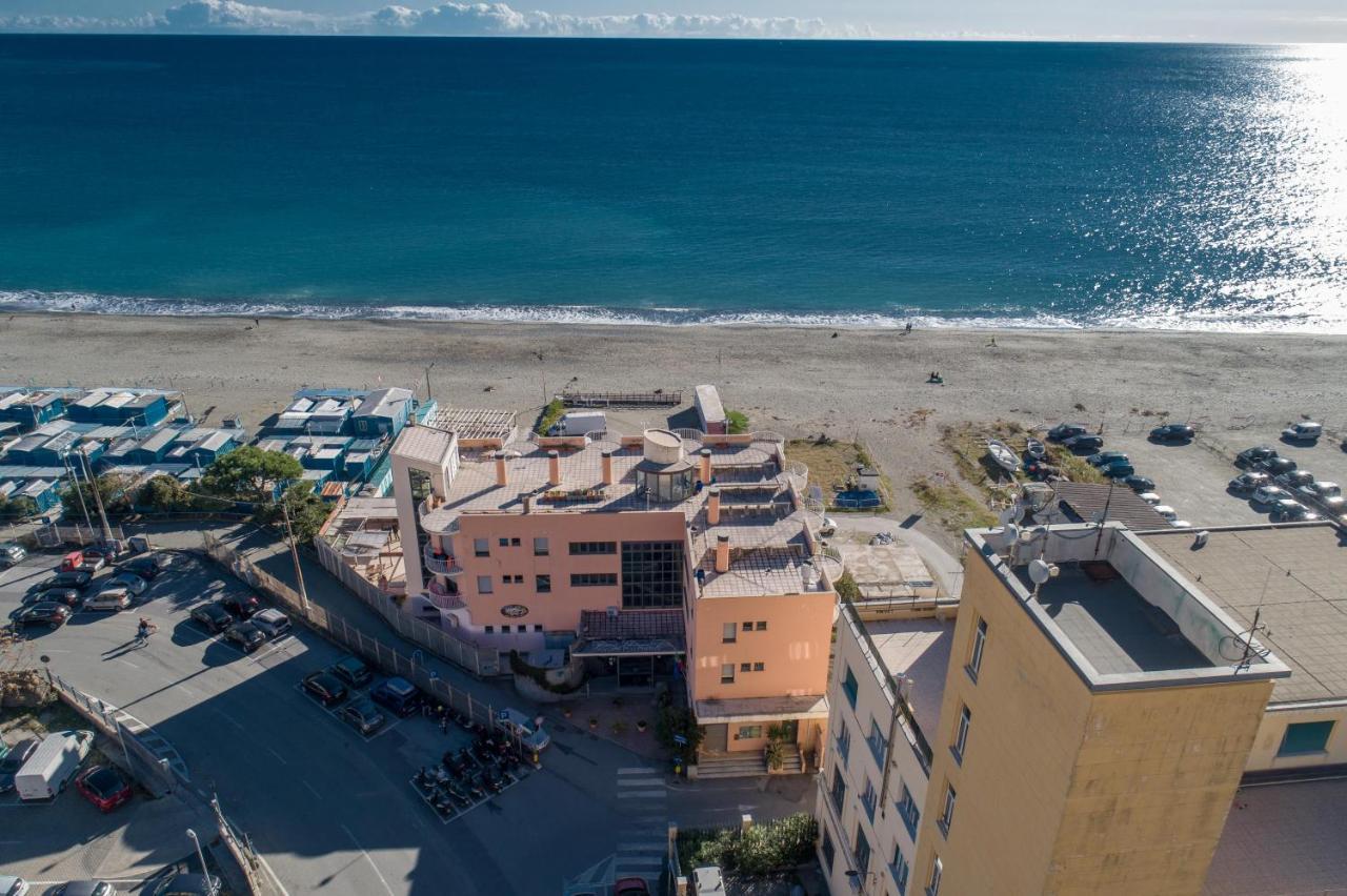 Hotel Sirenella Mele Luaran gambar